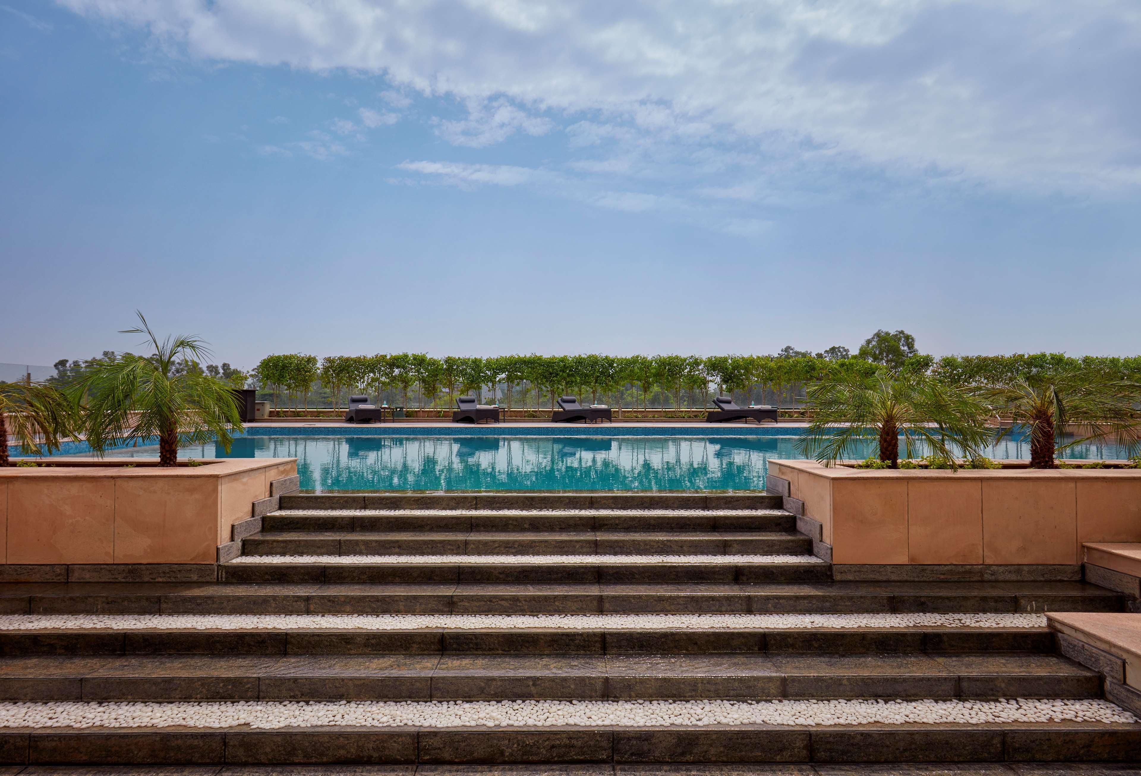 Hyatt Regency Chandīgarh Buitenkant foto The Oberoi, Gurgaon